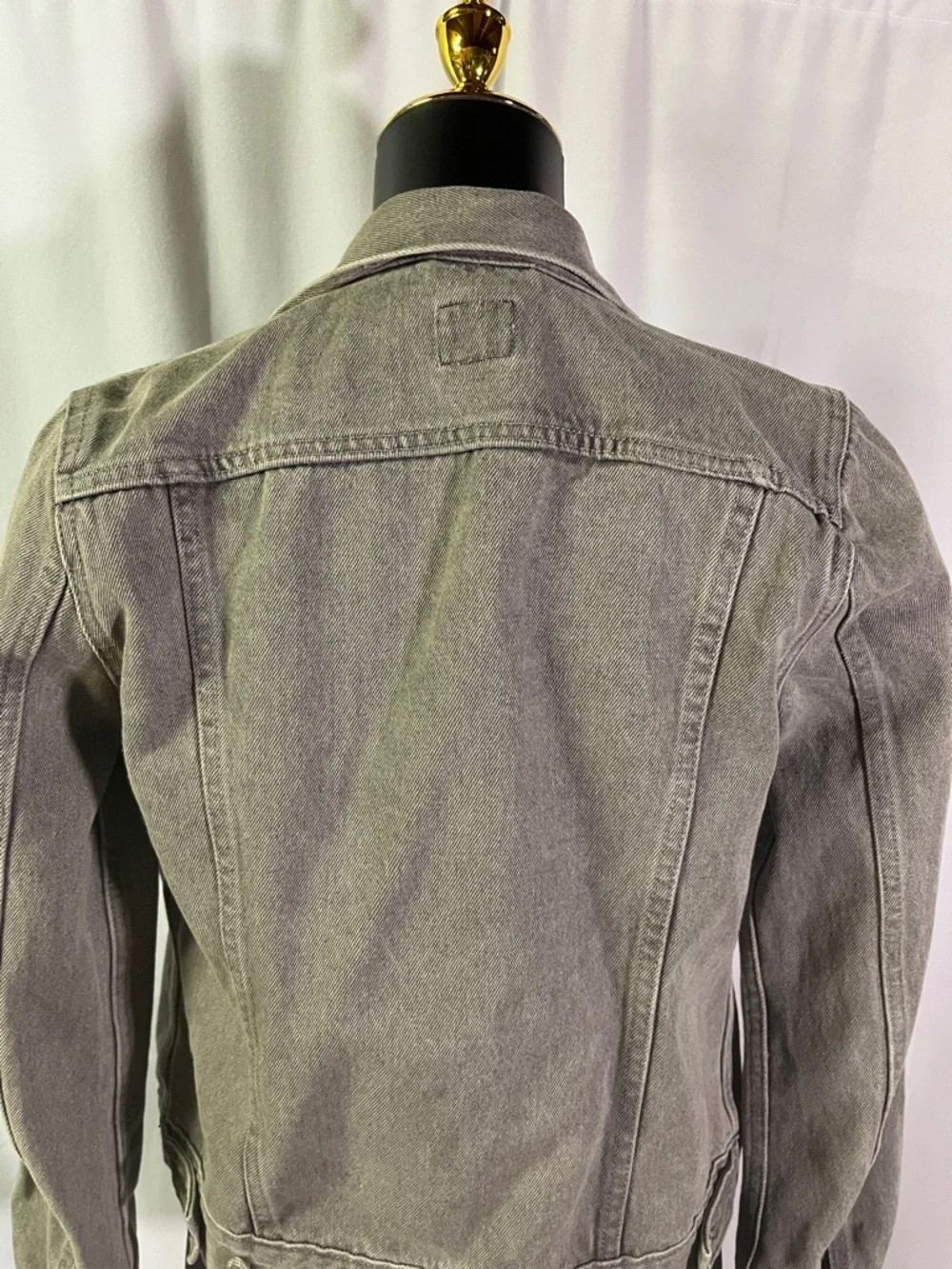 Gap Washed Grey Icon Cropped Denim Jacket - Picture 10 of 16
